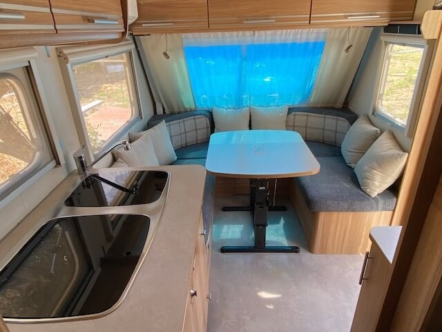 הקראוון של אלון הקראוון (1).jpg