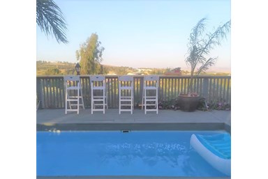 זריחה בכפר  - מתחם החוץ