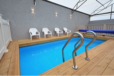 סוויטת האושר - מתחם החוץ