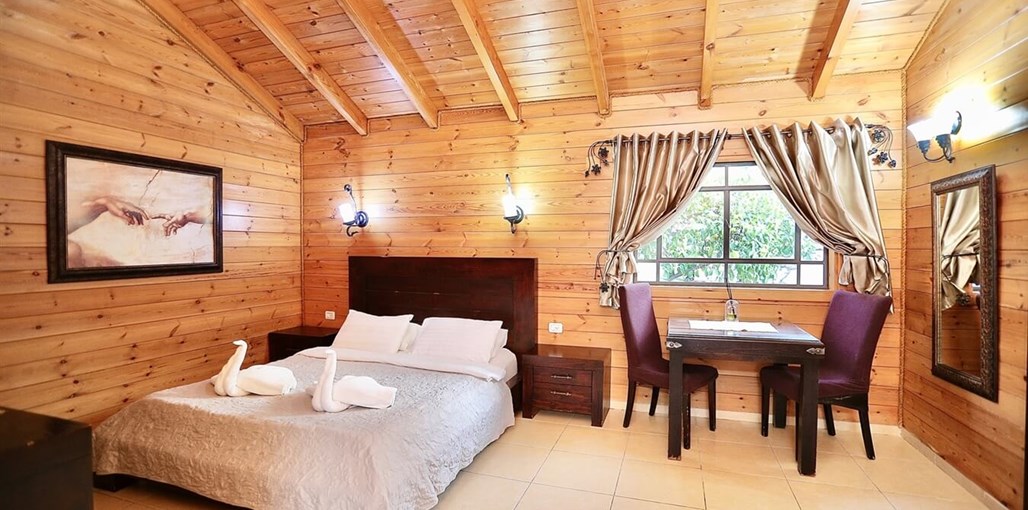 אצולת הגליל הבקתות (3).jpg