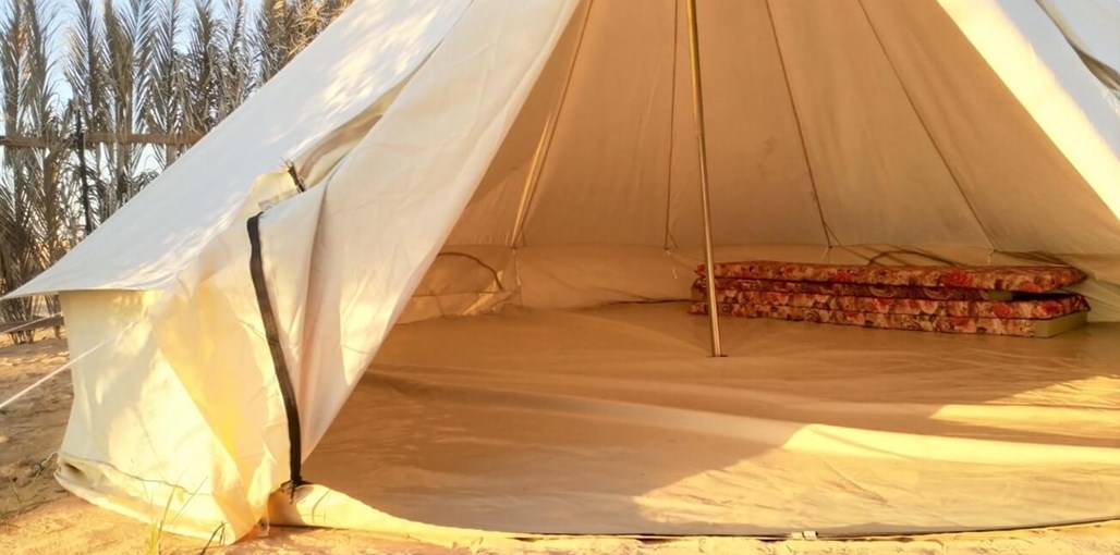 חאן שירת המדבר גלמפינג (2).jpg