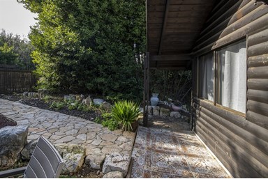 לאונרדו בטבע - מתחם החוץ והבריכה