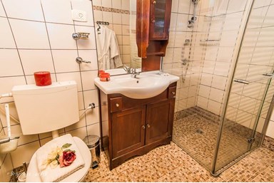 טל החרמון - בצל ההדרים