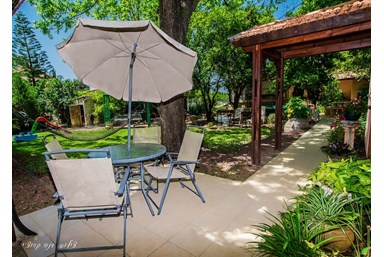 טל החרמון - בצל ההדרים