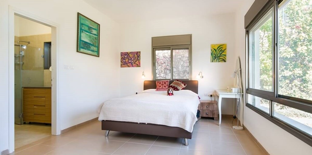 הבית של סבינה MASTER BEDROOM1.jpg