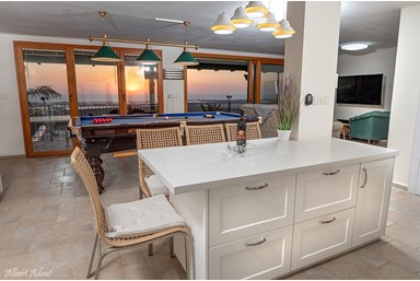 אלורה זכרון - הסוויטה