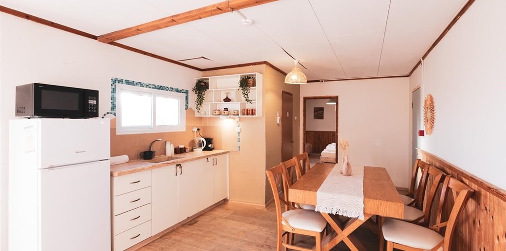 חאן מרחב עם TMR_0636_תומר_שלנגר_צלם.jpg