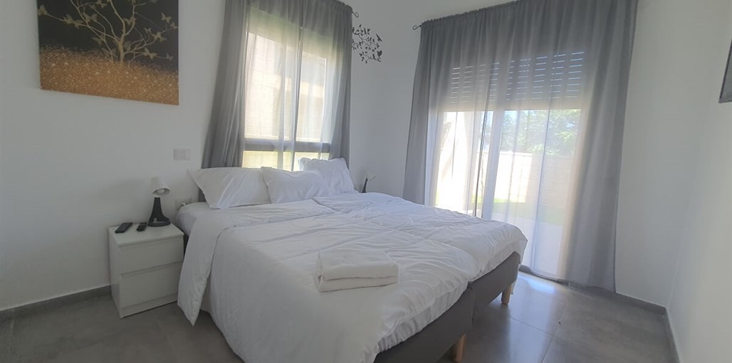 פינוק באכזיב דירת גן עם ג'קוזי דירת גן לנופש באכזיב דירה 1 (37).jpg