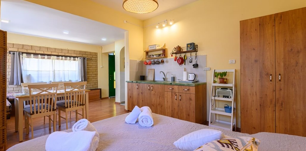 בית קטן במדבר פנים (10).jpg