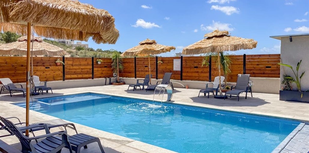 סוויטות שקיעת השמש מתחם החוץ (5).jpg