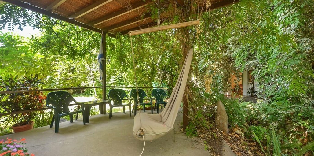 בבוסתן - תמר ודני שחר A1_(27) משפחתית חוץ.jpg