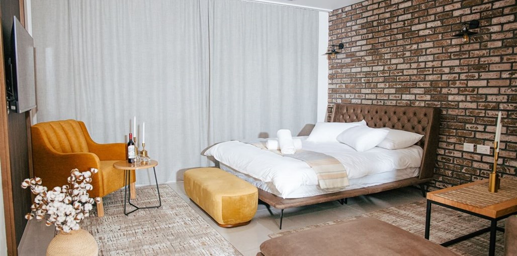 סוויטות בוטיק הילטופ - HillTop Luxury Suites זהה ב2 היחידות (23).jpg