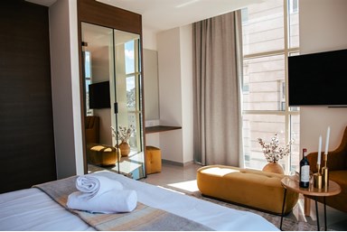 סוויטות בוטיק הילטופ - HillTop Luxury Suites