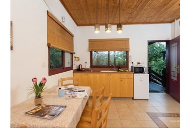 בזלת וגיר - צימרים ירדן וחרמון