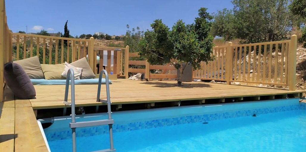 אחוזת היוצר חוץ (1).jpeg