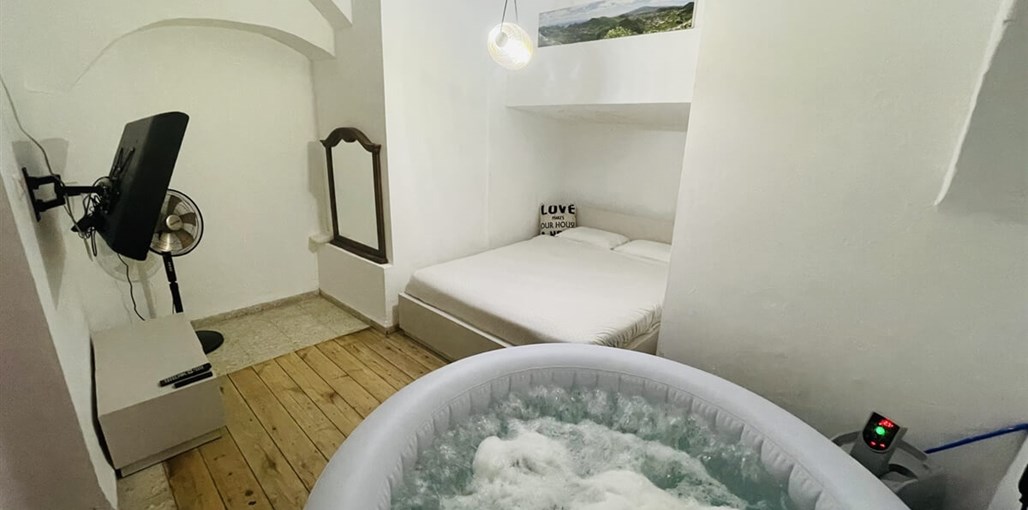 צימרים בעתיקה הבית של סבתא (5).jpg