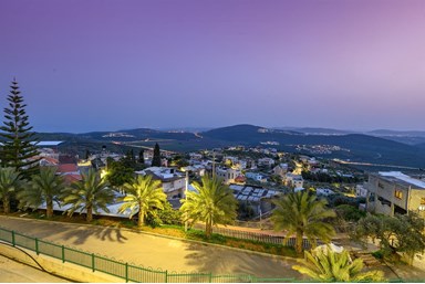 סוויטות ארמון מוראד - החצר והבריכה 