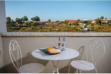 גאיה בגולן - מתחמי החוץ