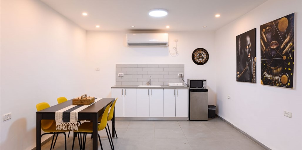 בקתות אריאל משה TMR_6310_תומר_שלנגר_צלם.jpg