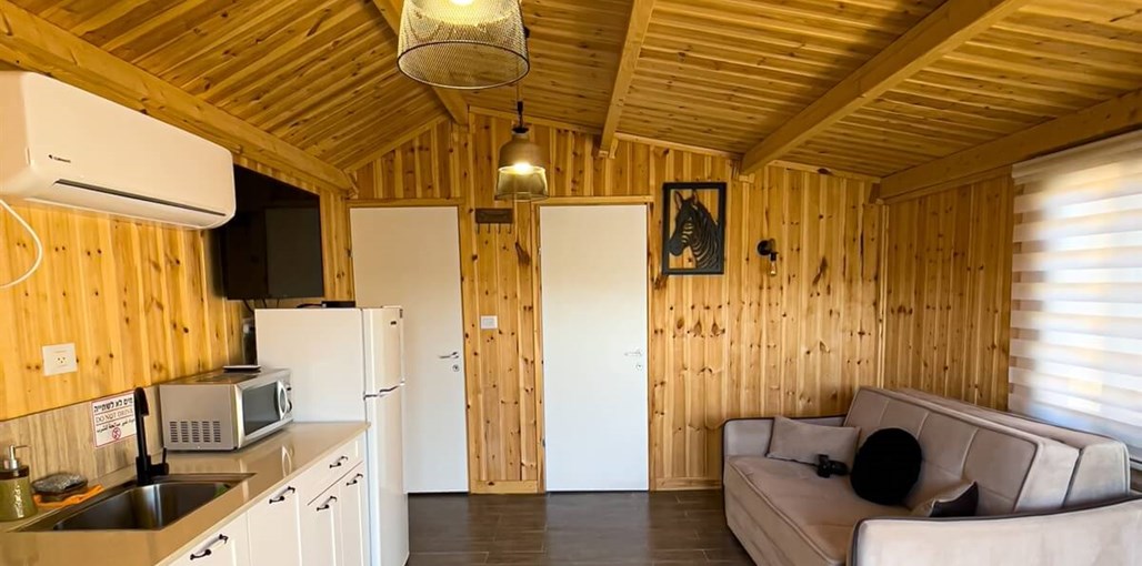 נופי רם - בריכת רם סוויטות ויאלה ורם (6).jpg