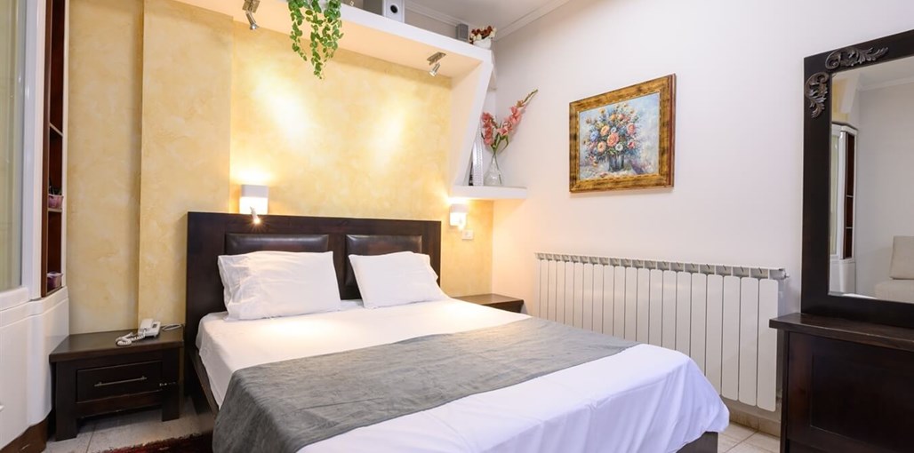 אחוזת רום משפחתית (3).jpg