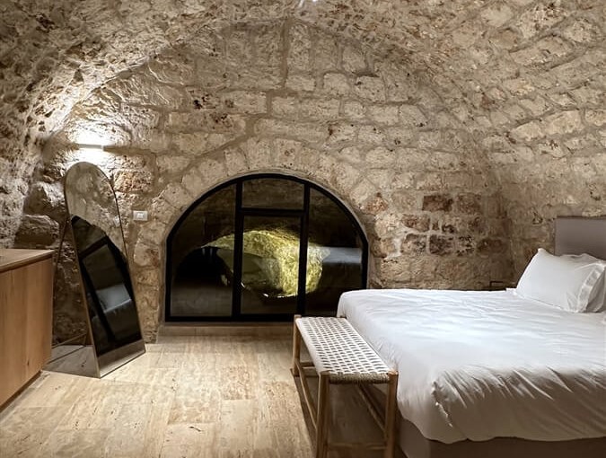 הגפן סוויטות אירוח בוטיק חדר 7 (5).jpg