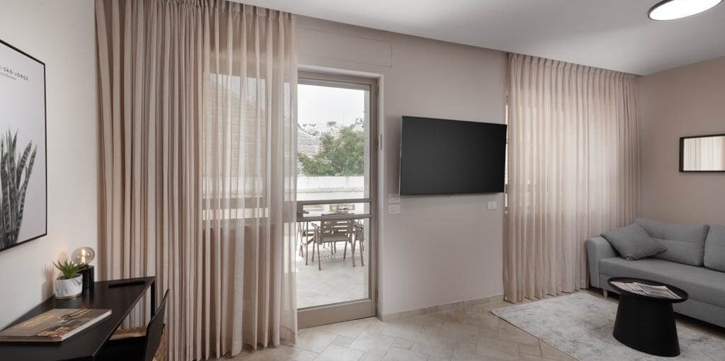 קאסה סוויט - Casa Suite cassa patio (3).jpg