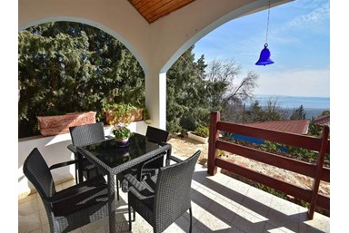 נופש נאמן באמירים - קוטג' מזרח