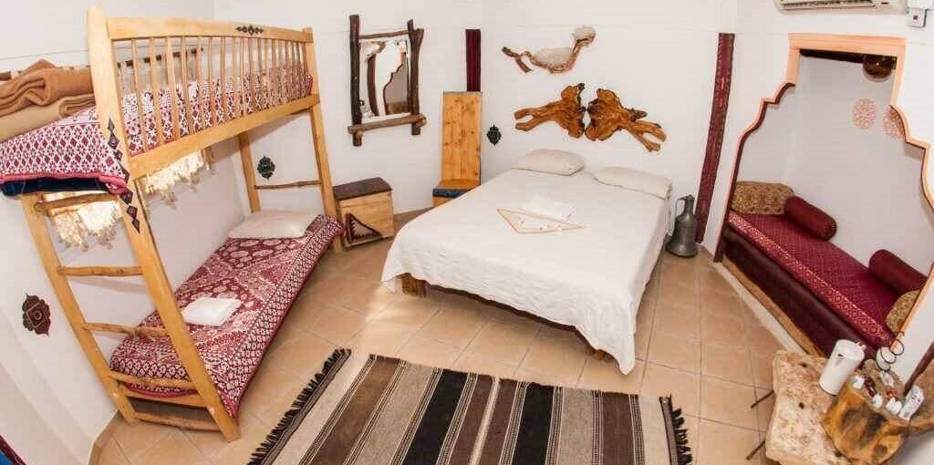 כפר הנוקדים חדרי אירוח חדש (1).jpg