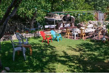 אלג'רמק  2000 - הבית בכפר אירוח דרוזי - החצר והנוף