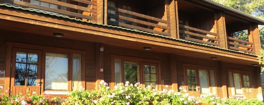 מלון לוגוס בהרים יד השמונה חדרי עץ (2).jpg