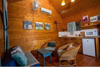 אחוזת שפרה – נוף לים התיכון - בקתה 3