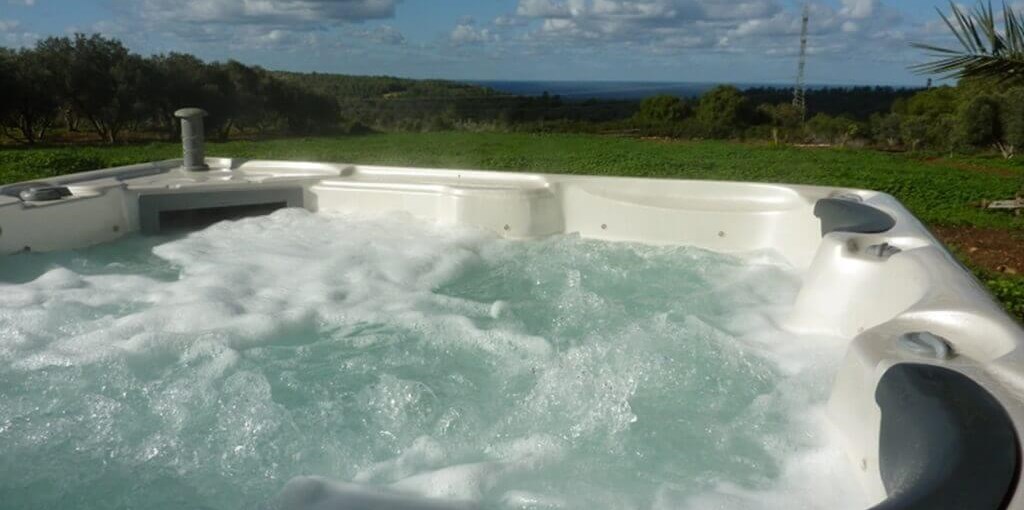 אחוזת שפרה – נוף לים התיכון ג'קוזי מול נוף (2).JPG