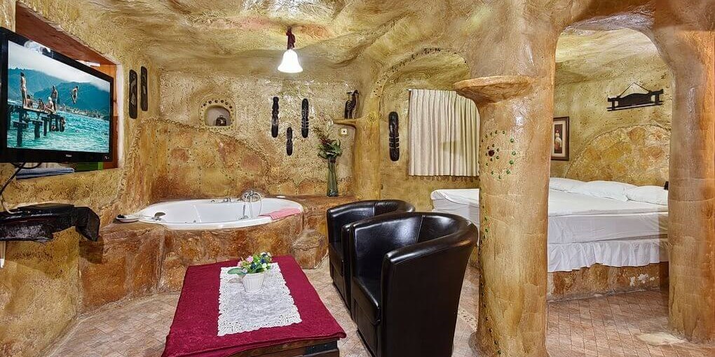 אחוזה בגליל אורנים (1).jpg