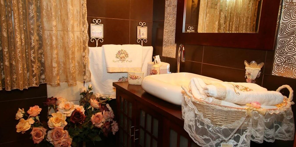 בקתות עץ - נוף ירדן הסוויטה (18).JPG